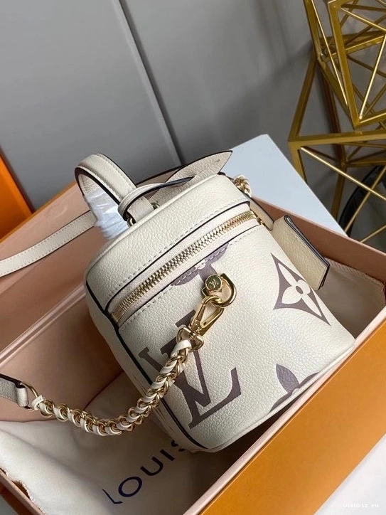 WIS LOUIS PM VANITY VUITTON 1227